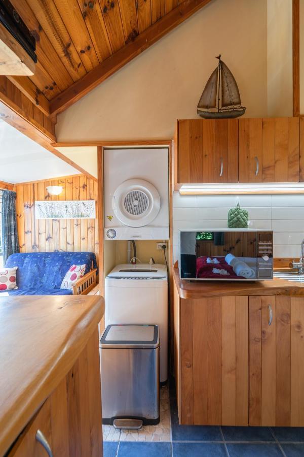 Supacute Character Cottage, Wifi, Sky Tv, Spa Bath, Spa Bath, Dble Kayak And Possibly A Car! ปาล์มบีช ภายนอก รูปภาพ